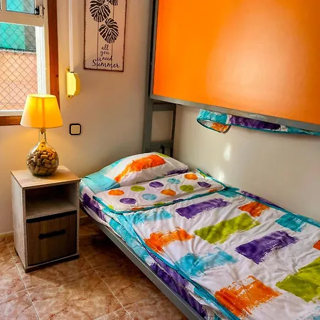 Nyaraló Casa Con Jardin A Un Minuto De La Playa, Casa Nolo Hio