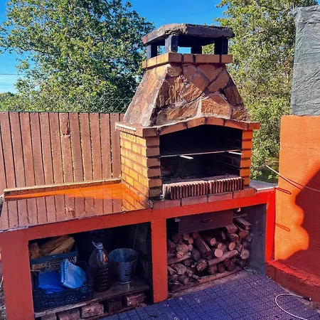 Casa Con Jardin A Un Minuto De La Playa, Casa Nolo